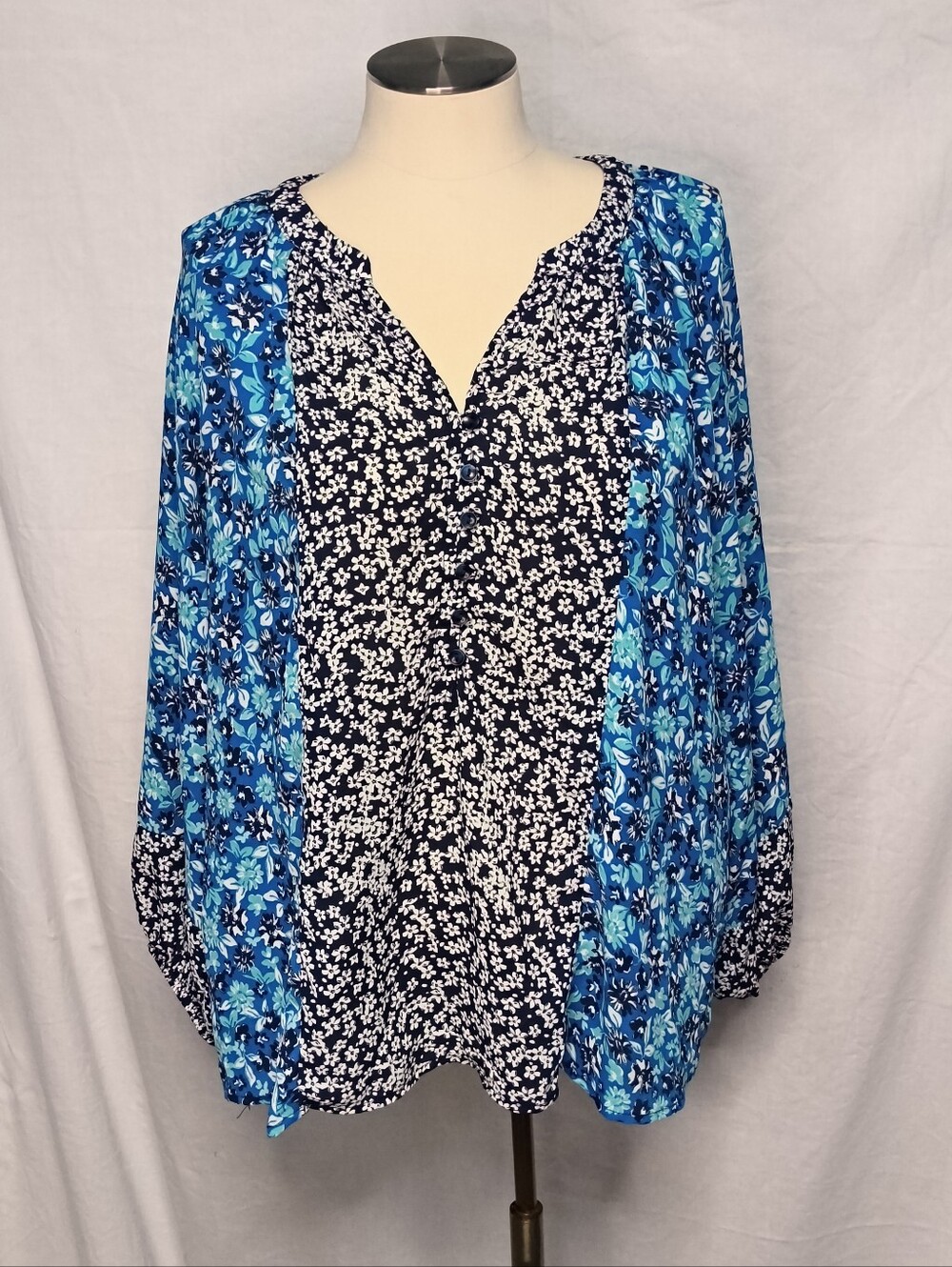 Hope & Harlow Blue Floral-Panel Women’s Tunic Top L